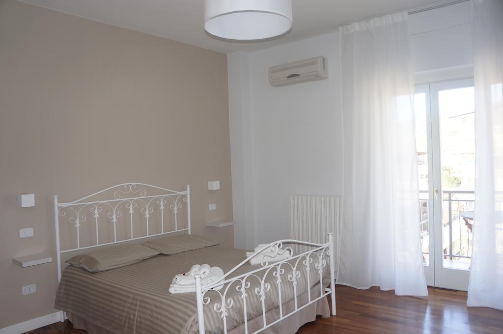 Lullymia Bed & Breakfast Crotone Bilik gambar